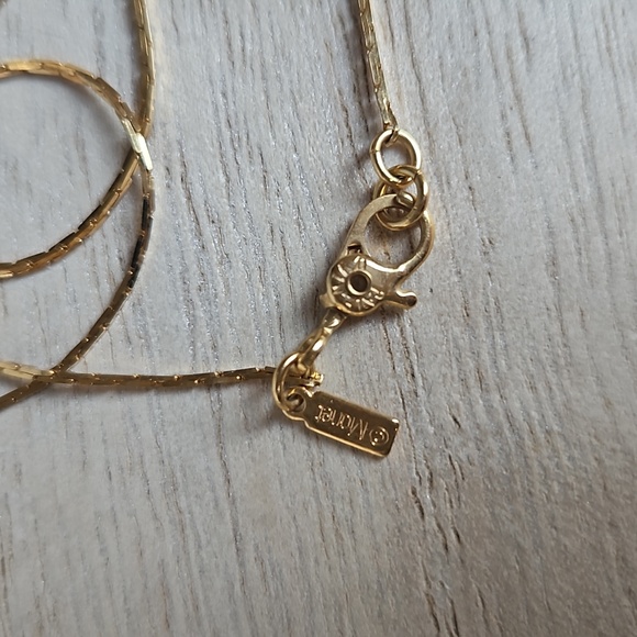 Vintage Rhinestone Heart Necklace - Picture 4 of 5